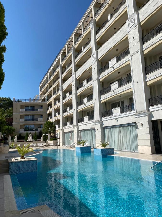 Private Apartments By The Sea With A Large Terrace In Apart Hotel! 帕莫瑞 外观 照片