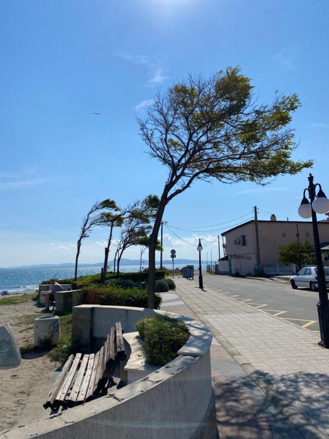 Private Apartments By The Sea With A Large Terrace In Apart Hotel! 帕莫瑞 外观 照片