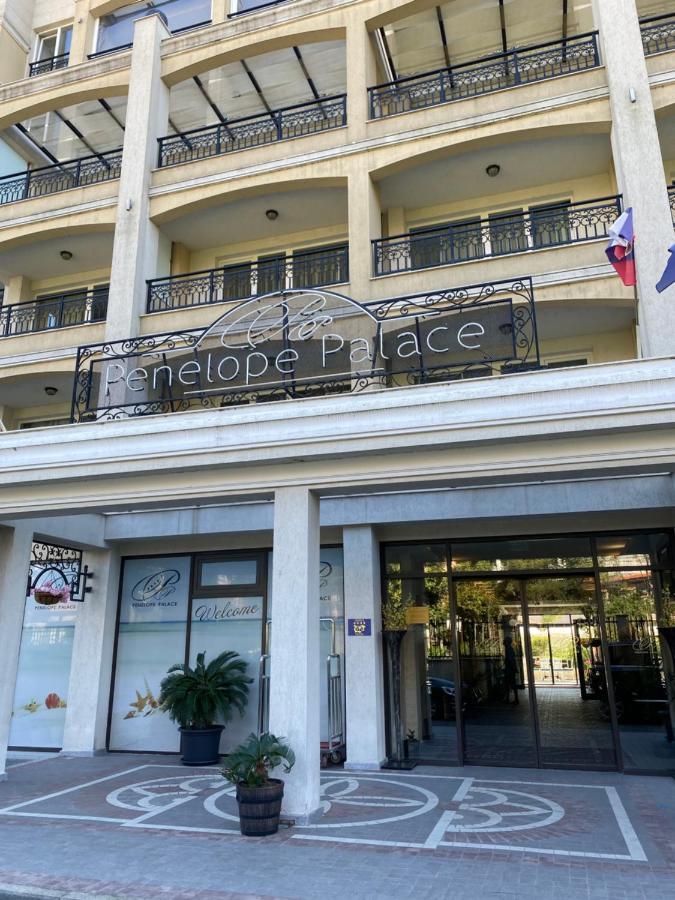 Private Apartments By The Sea With A Large Terrace In Apart Hotel! 帕莫瑞 外观 照片