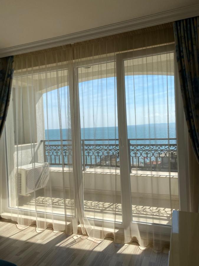 Private Apartments By The Sea With A Large Terrace In Apart Hotel! 帕莫瑞 外观 照片