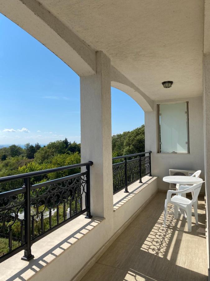 Private Apartments By The Sea With A Large Terrace In Apart Hotel! 帕莫瑞 外观 照片