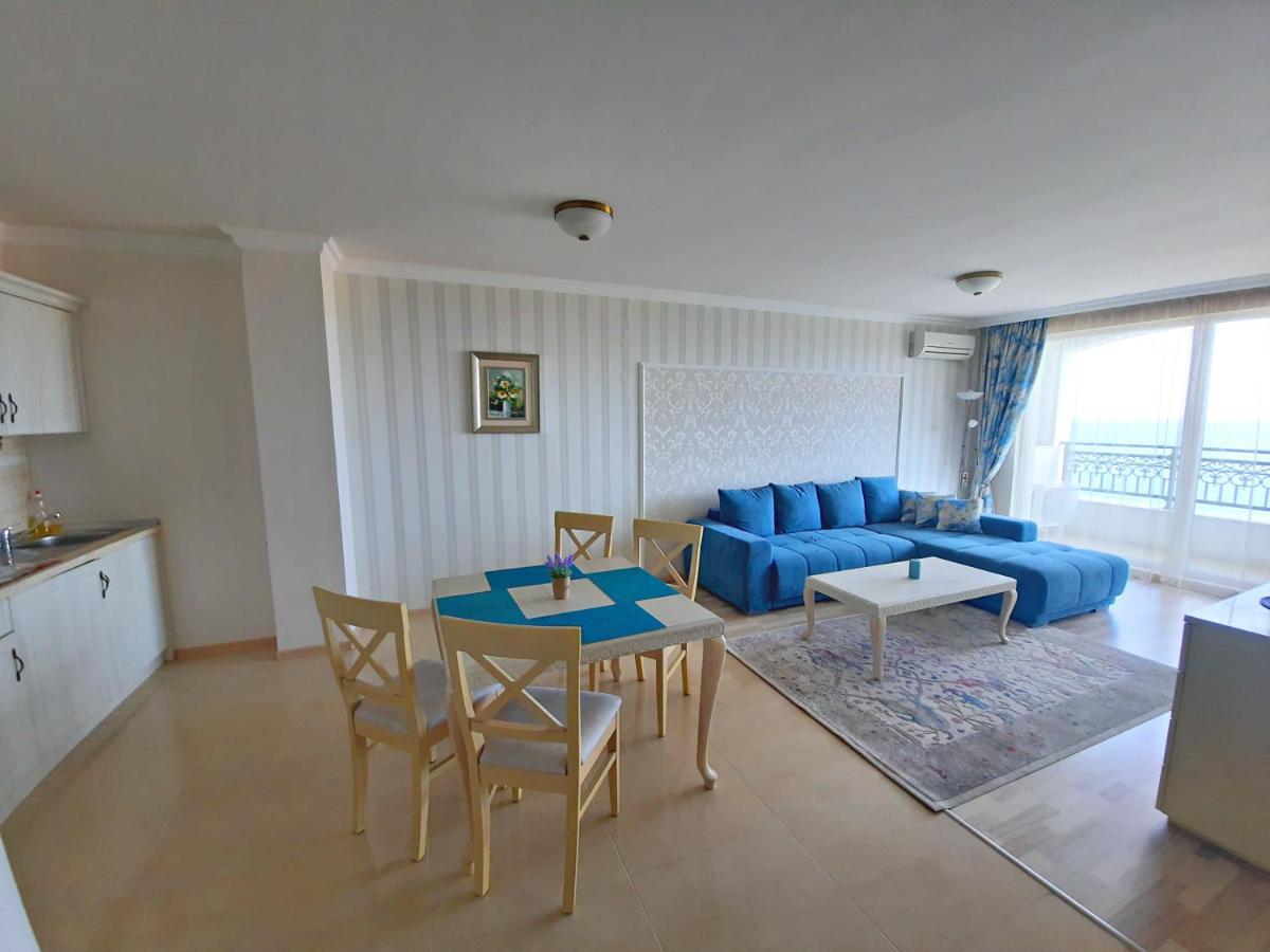 Private Apartments By The Sea With A Large Terrace In Apart Hotel! 帕莫瑞 外观 照片