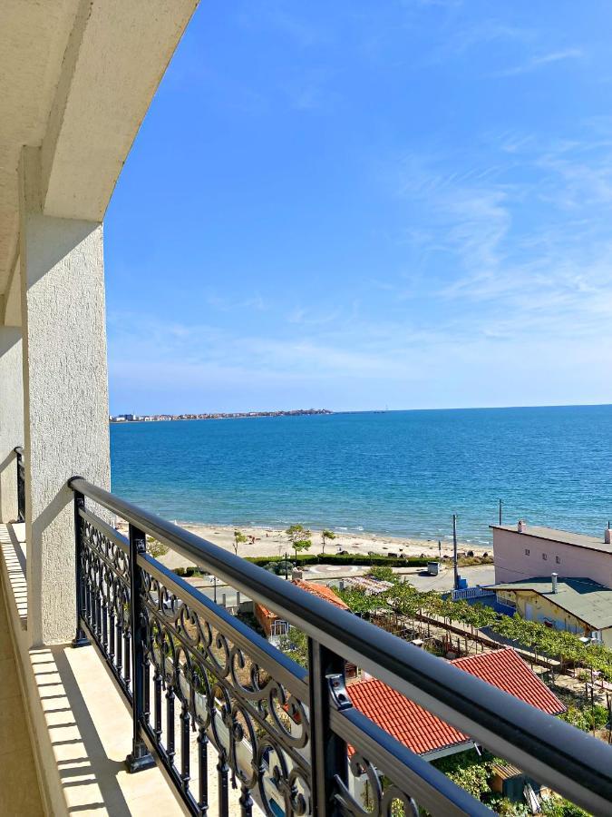 Private Apartments By The Sea With A Large Terrace In Apart Hotel! 帕莫瑞 外观 照片